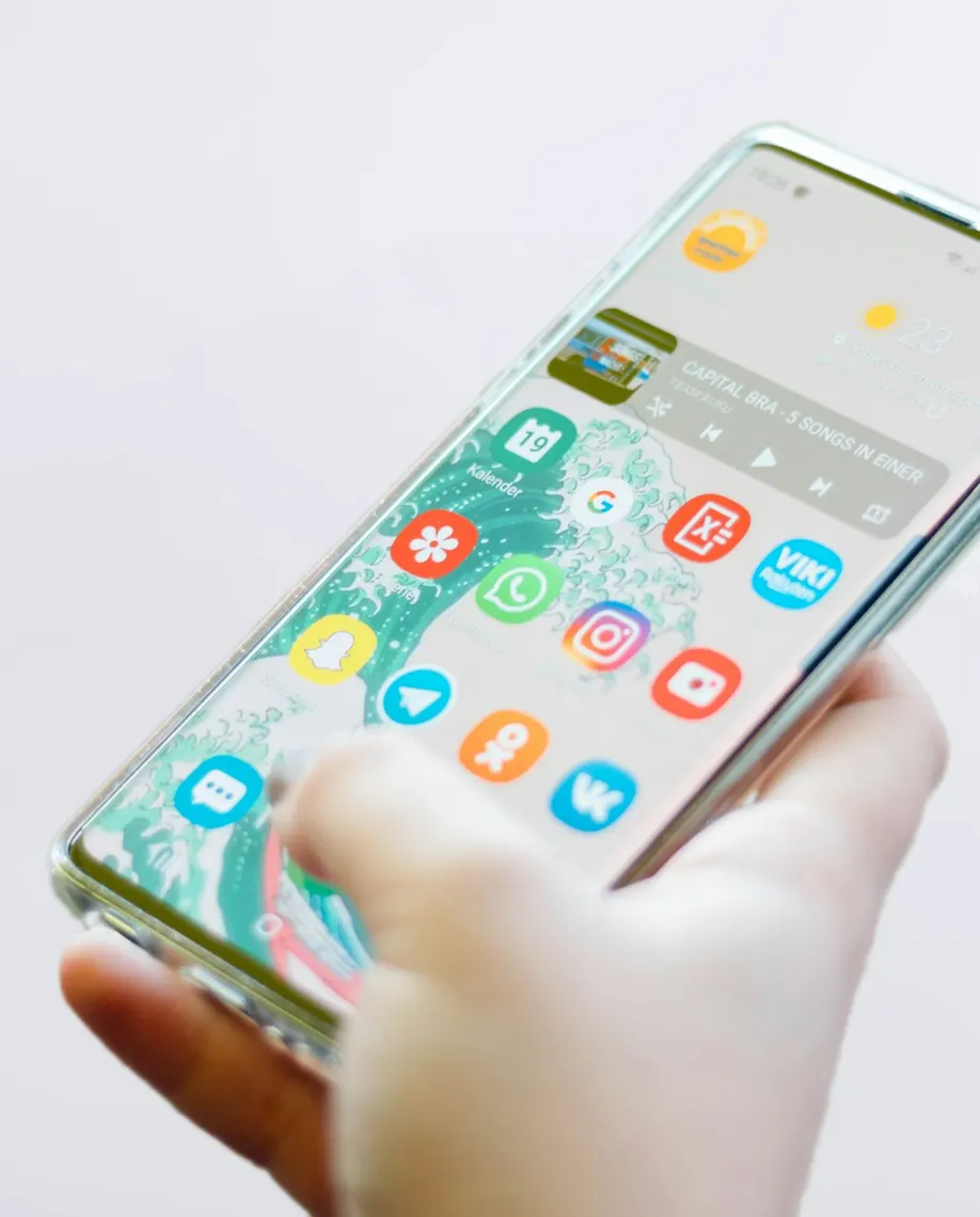 Mobil Uygulama Mağaza Yayını: App Store ve Google Play Süreçleri
